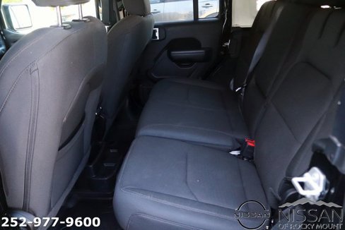 Used 2023 Jeep Wrangler Unlimited image 15