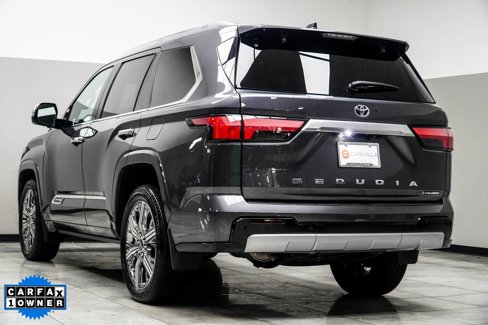 Used 2025 Toyota Sequoia Capstone image 11