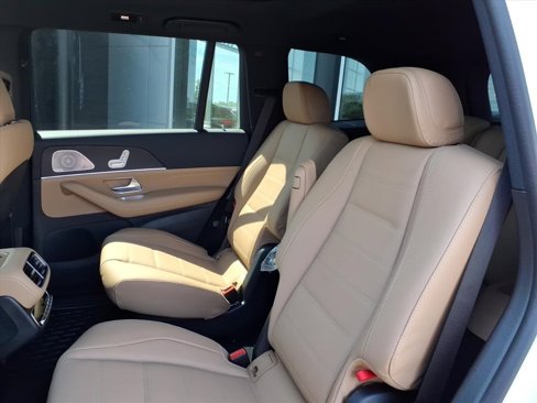 New 2026 Mercedes-Benz GLS 450 4MATIC image 20