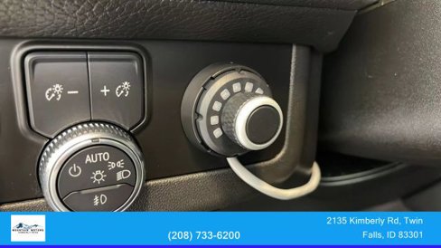 Used 2023 GMC Yukon XL Denali image 20
