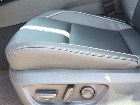 New 2026 Toyota Camry SE image 18