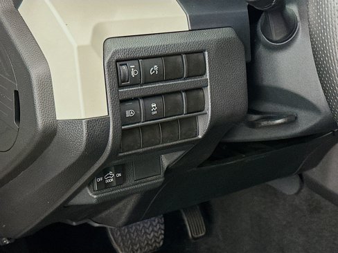 Used 2024 Toyota Tacoma TRD Off-Road image 17