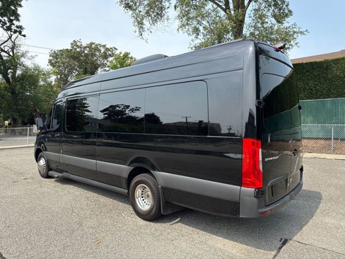 Used 2023 Mercedes-Benz Sprinter 3500 image 5