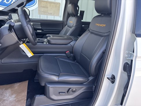 New 2025 Ford Expedition Tremor image 12