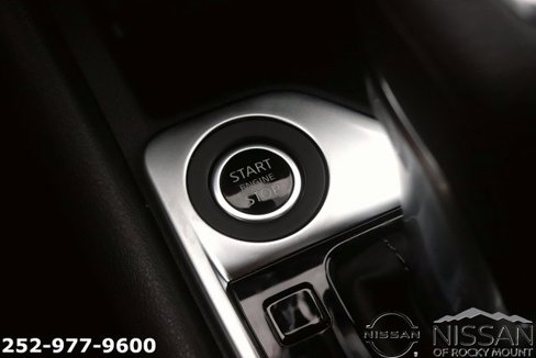 New 2025 Nissan Sentra SV image 18