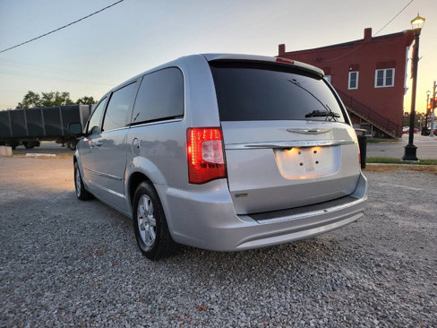 Used 2012 Chrysler Town & Country Touring w/ Entertainment Group #1 image 3