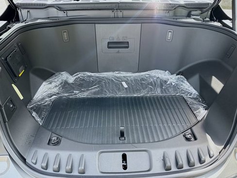 New 2025 Ford F150 Lightning Flash image 30