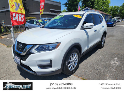 Used 2019 Nissan Rogue SV image 3