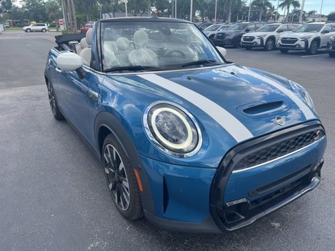 Used 2023 MINI Cooper S image 3