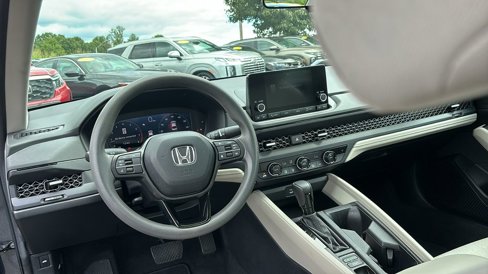 Certified 2023 Honda Accord EX image 13