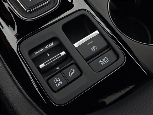 Certified 2025 Honda Pilot TrailSport image 27