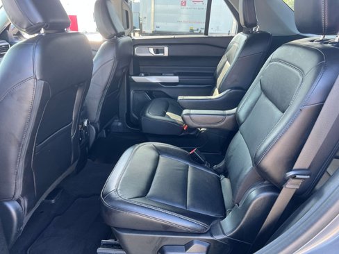 Used 2024 Ford Explorer Limited image 25