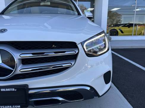 Used 2020 Mercedes-Benz GLC 300 4MATIC image 5