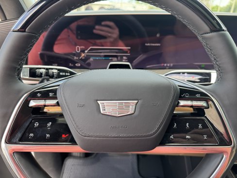 New 2025 Cadillac Escalade IQ Luxury 2 image 30