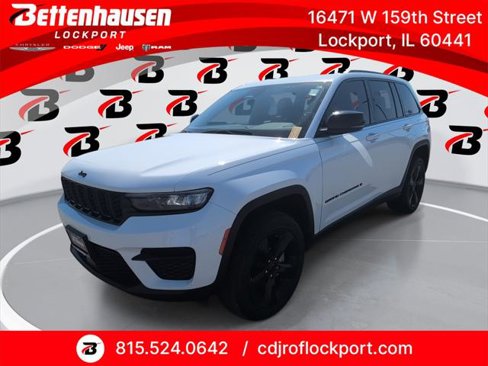 Certified 2023 Jeep Grand Cherokee Altitude image 1