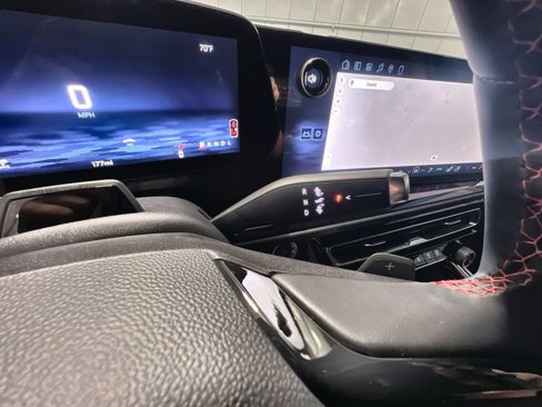 New 2026 Chevrolet Traverse RS w/ LPO, Floor Liner Package image 23
