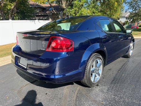 Used 2013 Dodge Avenger SXT w/ Cold Weather Group image 5