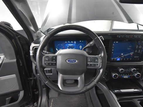 Used 2023 Ford F250 Lariat w/ Lariat Ultimate Package image 28