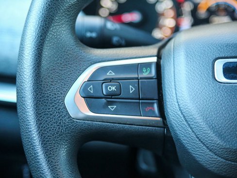 Used 2023 Jeep Compass Sport image 21