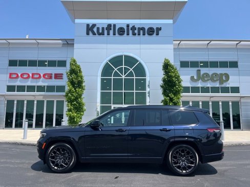 Used 2024 Jeep Grand Cherokee L Summit image 1