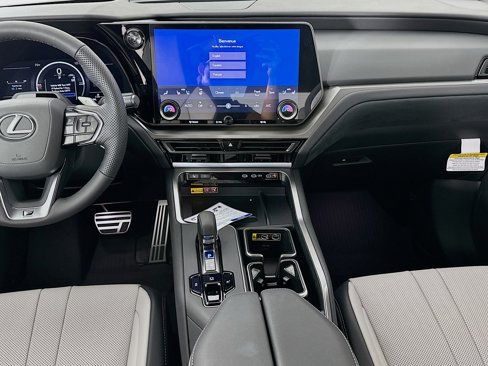 New 2025 Lexus TX 500h AWD image 27
