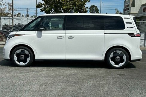 New 2025 Volkswagen ID. Buzz Pro S image 7