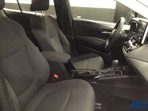 Used 2021 Toyota Corolla LE image 31
