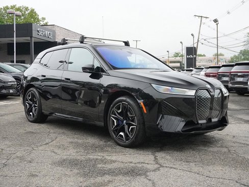 Used 2024 BMW iX xDrive50 w/ Premium Package image 79