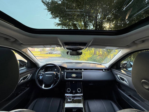 Used 2019 Land Rover Range Rover Velar S image 37