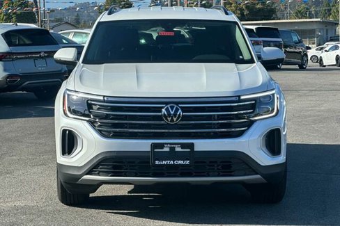 New 2026 Volkswagen Atlas SE image 9