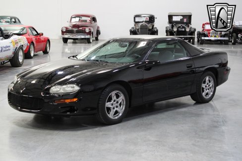 Used 1998 Chevrolet Camaro Z28 w/ Preferred Equipment Group 2 image 2