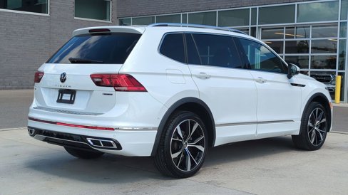 Used 2024 Volkswagen Tiguan SEL R-Line image 7