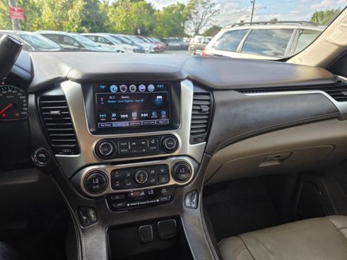Used 2017 Chevrolet Tahoe LT image 11