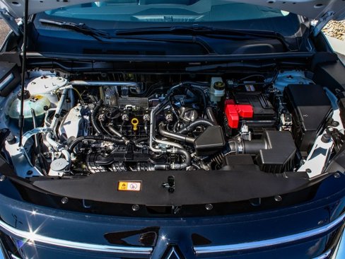 New 2025 Mitsubishi Outlander SE image 47
