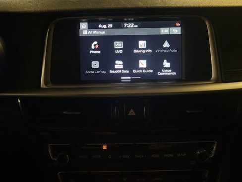 Used 2020 Kia Optima LX image 25
