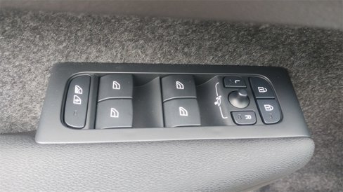 New 2025 Volvo XC40 B5 Ultra w/ Climate Package image 10