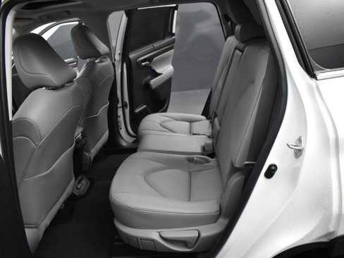 Used 2022 Toyota Highlander Limited image 32