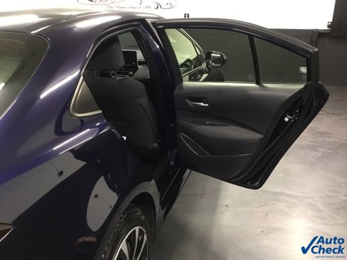 Used 2021 Toyota Corolla LE image 30