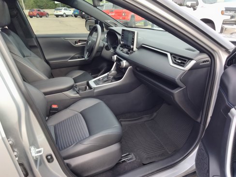 Used 2021 Toyota RAV4 XSE image 13