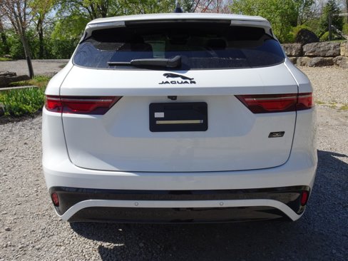 New 2026 Jaguar F-PACE R-Dynamic S image 9