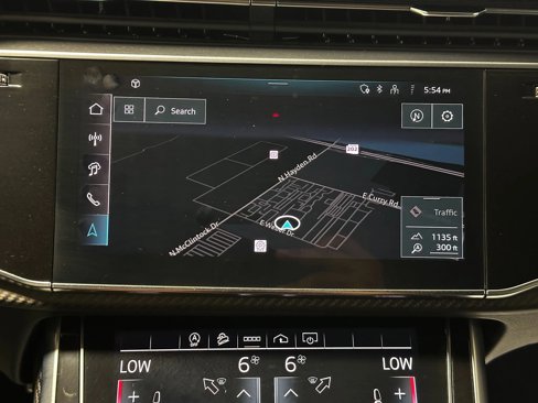 Used 2024 Audi SQ8 Premium Plus image 40