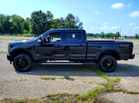 Used 2019 Ford F250 Lariat w/ Lariat Value Package image 2