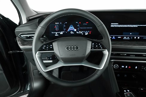 New 2025 Audi Q5 Premium Plus image 24
