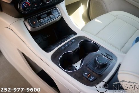 Used 2023 GMC Acadia Denali w/ Denali Ultimate Package image 21