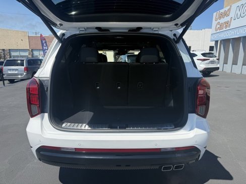 Used 2024 Hyundai Palisade Calligraphy image 11