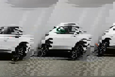 Used 2025 Chevrolet Equinox EV LT w/ LPO, All-Weather Mat Package image 19