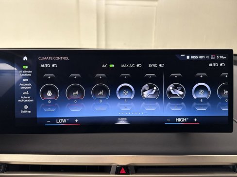 Certified 2023 BMW iX xDrive50 w/ Sport Package image 20