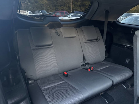 Used 2018 Toyota Highlander AWD V6 image 19