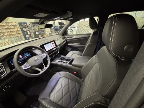 New 2026 Volkswagen Atlas Cross Sport SE image 9