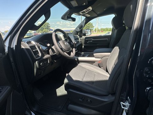 New 2026 RAM 1500 4x4 Crew Cab image 12